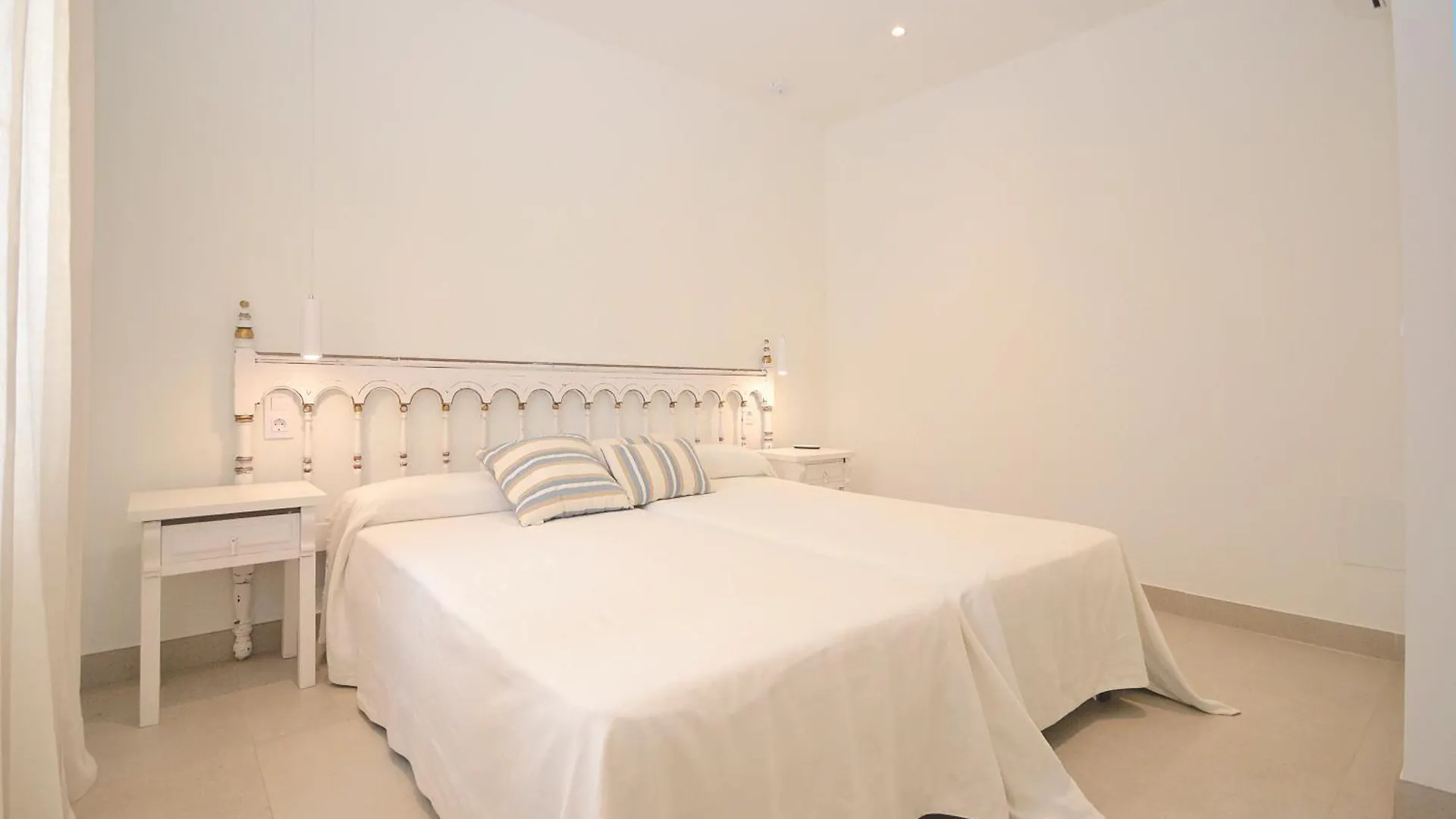Villa Bambu Port de Pollença Tatil Evi