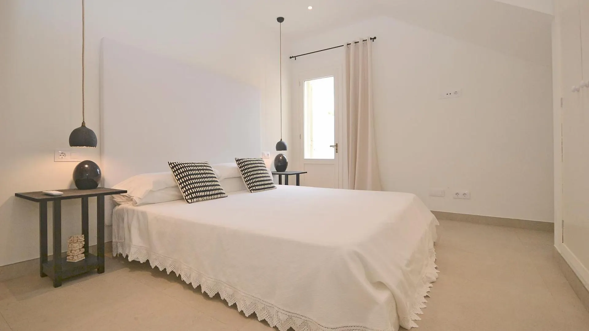 Villa Bambu Port de Pollença Tatil Evi